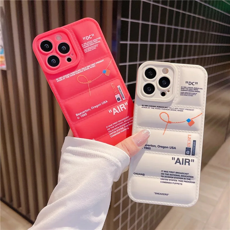 高級ダウンジャケット生地のファッショナブルなスニーカー風スト - Sneaker Case のレビューと価格