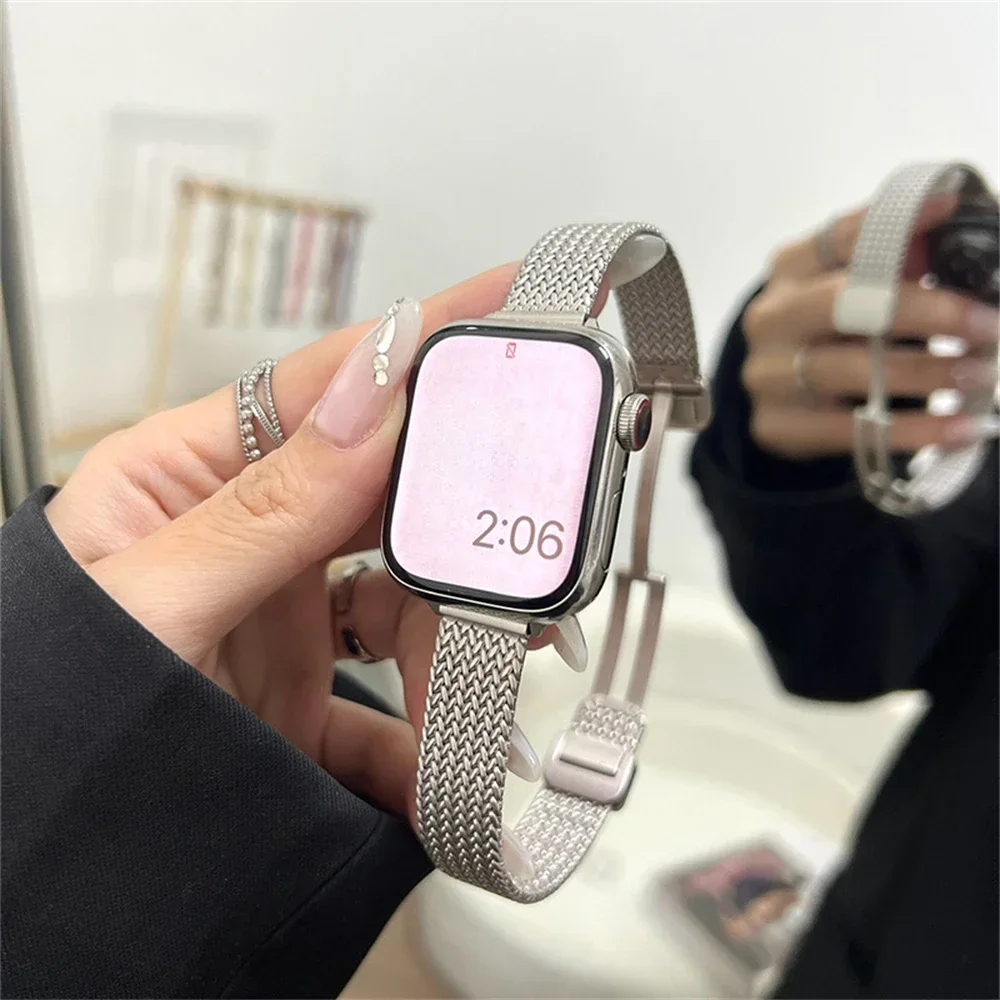高級スリムメタル磁気ストラップ IWatch 9 8 7 S - Sneakers Er のレビューと価格