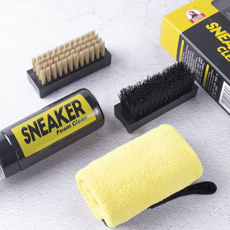 150ml水なしフォームスニーカークリーナーキット（ブラシと - Sneaker Cleaning Kit のレビューと価格